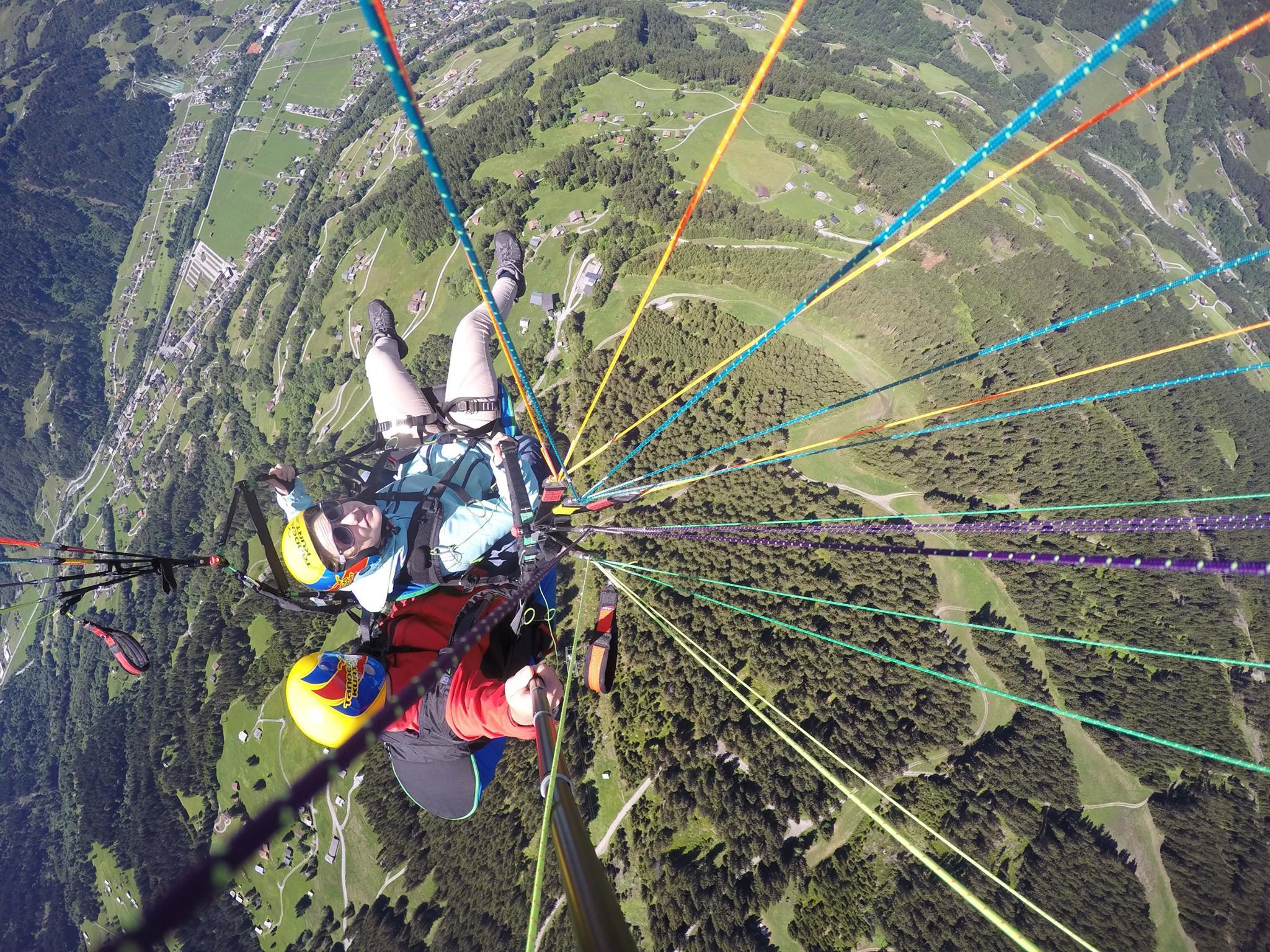 Bild 1 von Tandem Kurt Paragleiten Tandemflug|Montafon|Vorarlberg|Österreich