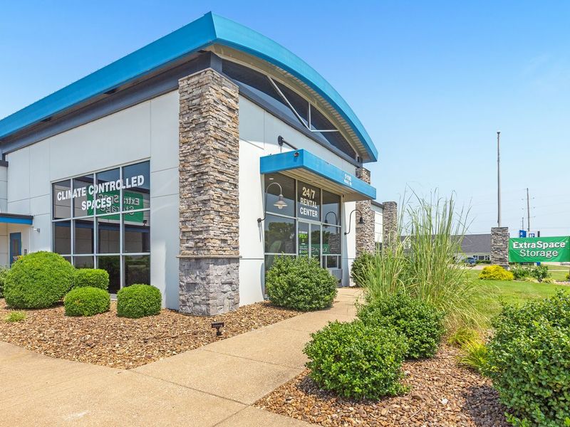 Beauty Image - Storage Express at 5100 Vogel Rd, Evansville, IN 47715 