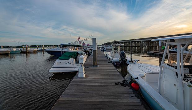 Images RiversEdge Marina