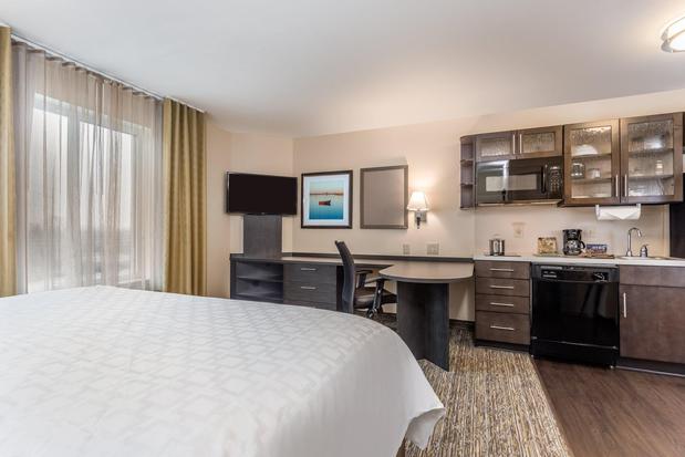 Images Candlewood Suites Bensalem - Philadelphia Area, an IHG Hotel