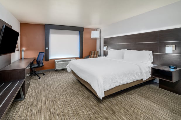 Images Holiday Inn Express & Suites Colorado Springs Afa Northgate by IHG