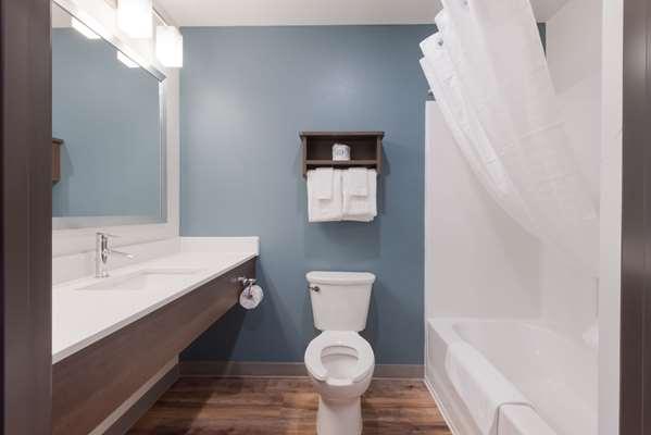 Images WoodSpring Suites Philadelphia Northeast