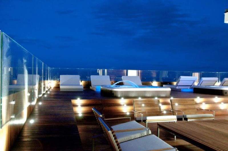 Images Hotel Commodore