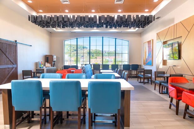 Images Holiday Inn Express & Suites Pittsburgh-South Side by IHG