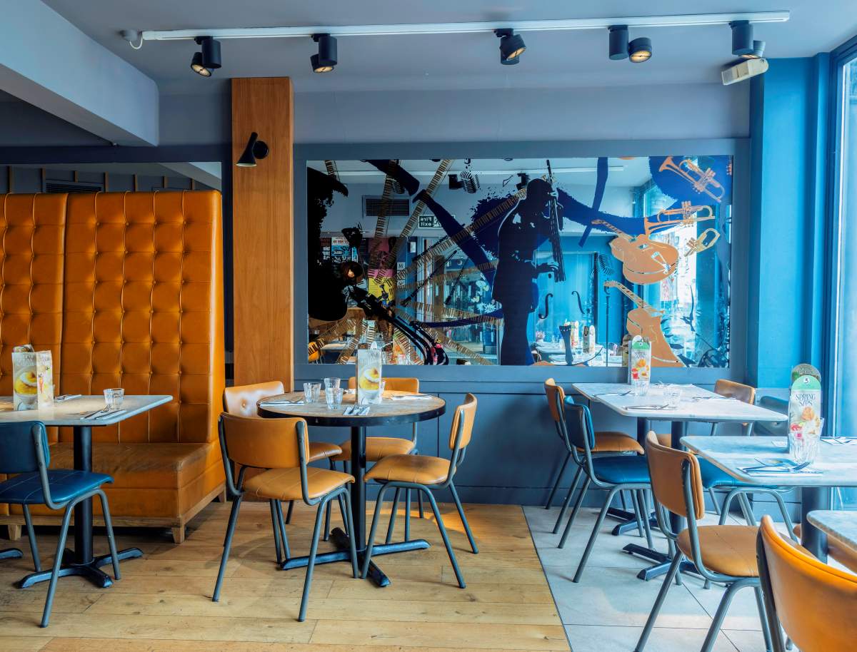Restaurant Photo