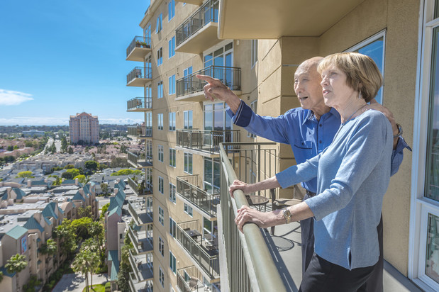 Images Vi at La Jolla Village