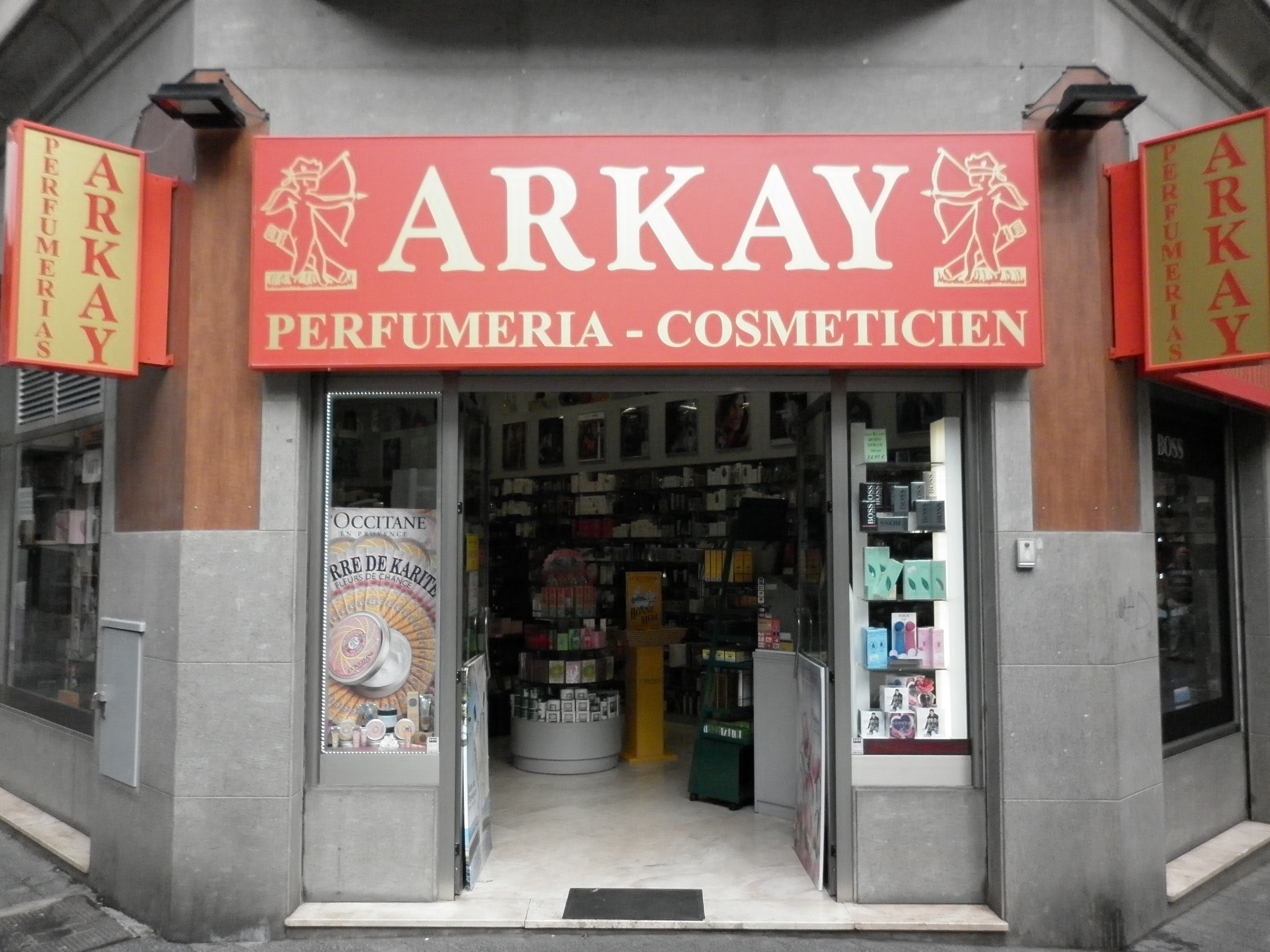 Fotos de Perfumerias Arkay