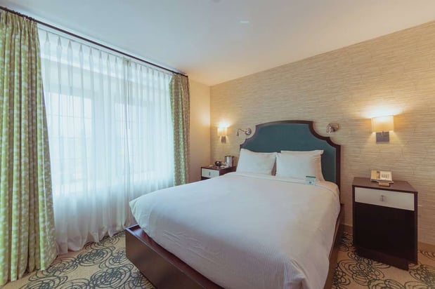 Images Hotel Skyler Syracuse, Tapestry Collection by Hilton