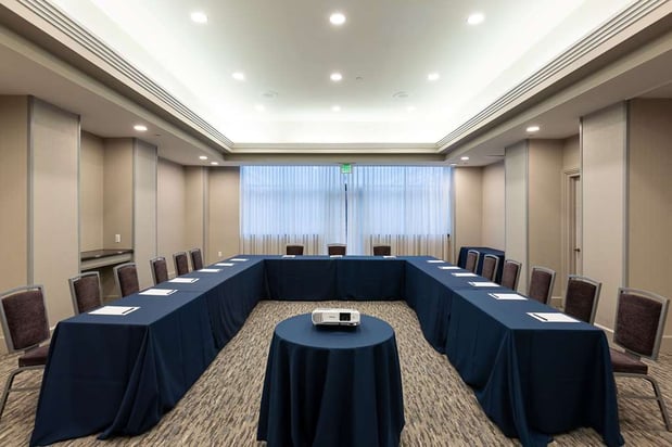 Images Inn at The Colonnade Baltimore - a DoubleTree by Hilton Hotel