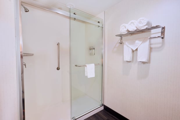 Images Holiday Inn & Suites Oakland - Airport by IHG