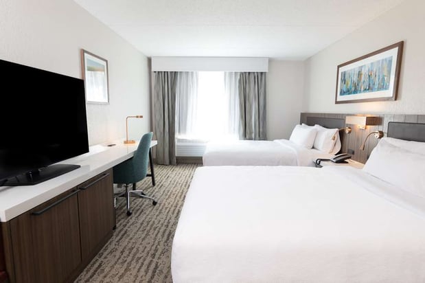 Images Hilton Garden Inn Des Moines Airport