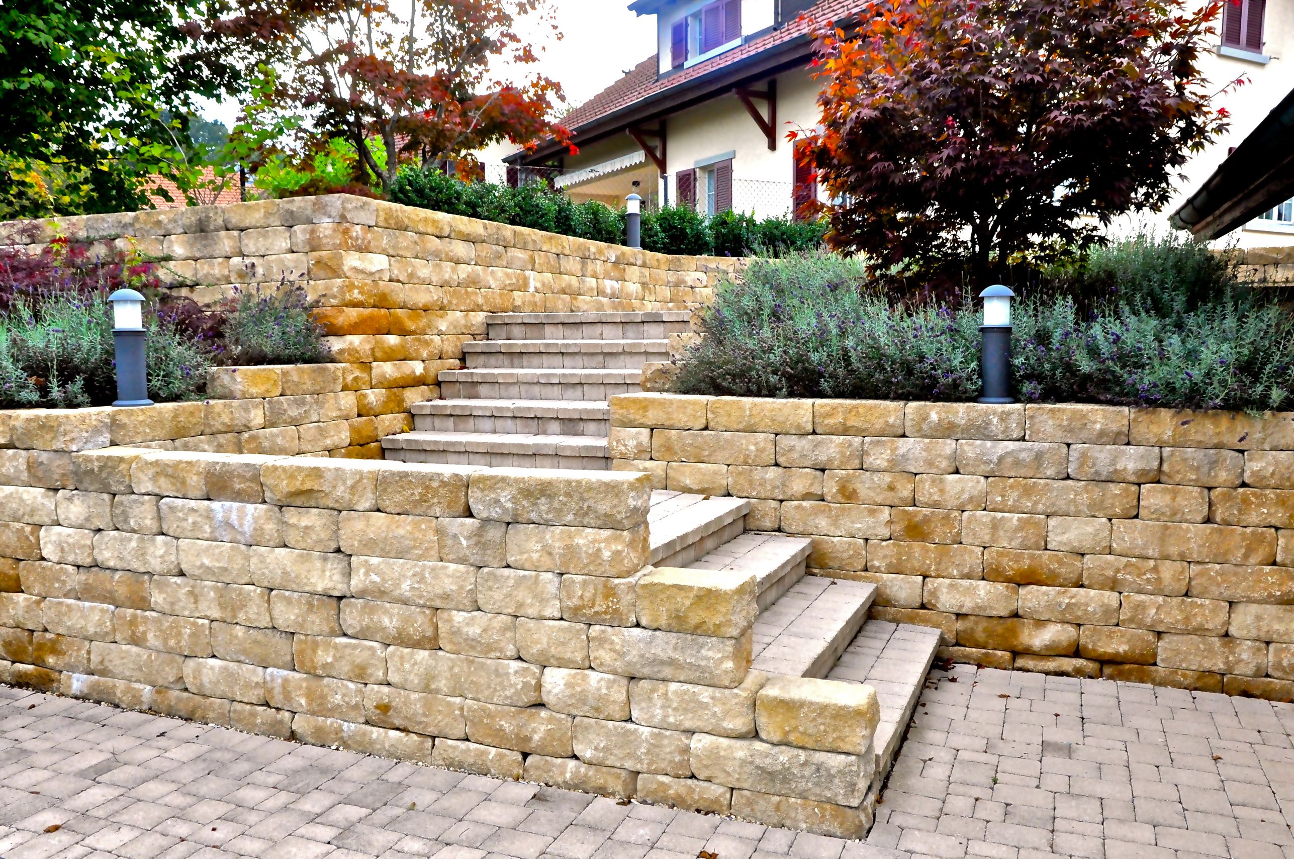 Bilder Bull-Jardin SA