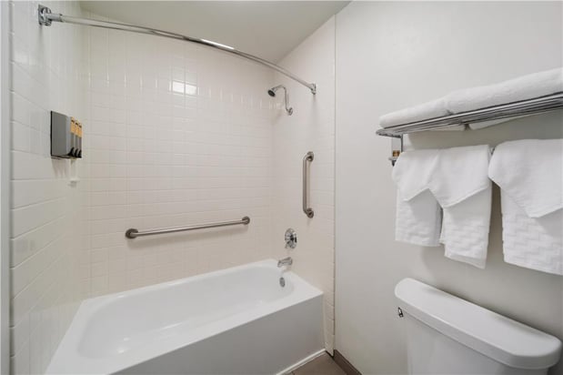 Images Best Western Plus Hilltop Inn