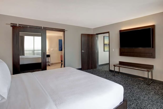 Images Embassy Suites by Hilton Oklahoma City Northwest