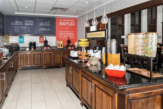 Images Hampton Inn & Suites Nashville-Green Hills