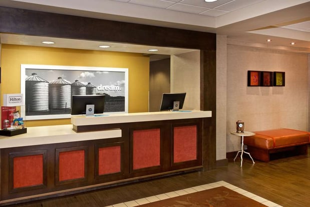 Images Hampton Inn & Suites N. Ft. Worth-Alliance Airport
