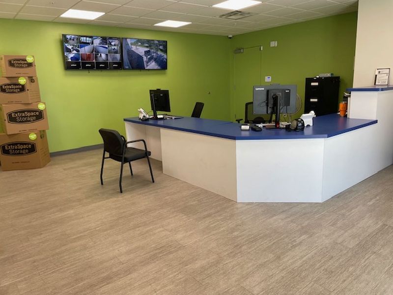 Images Extra Space Storage