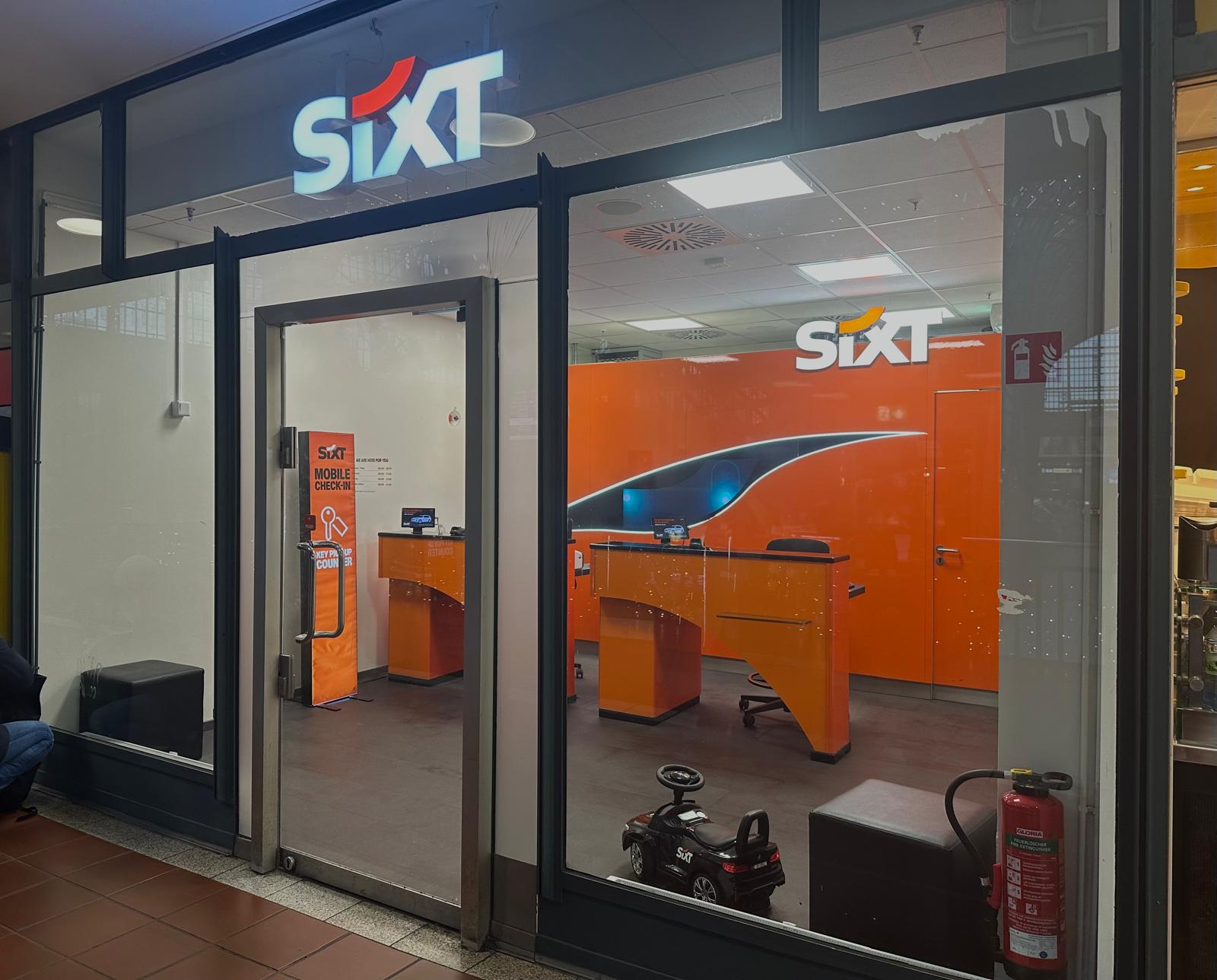 SIXT Autovermietung Hamburg Hauptbahnhof, Glockengießerwall 8 im Hbf in Hamburg