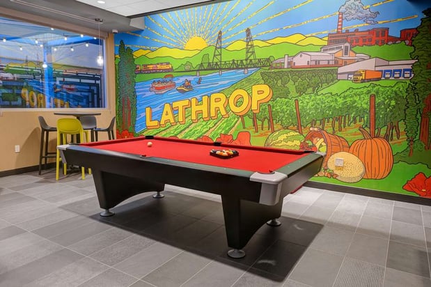 Images Tru by Hilton Lathrop