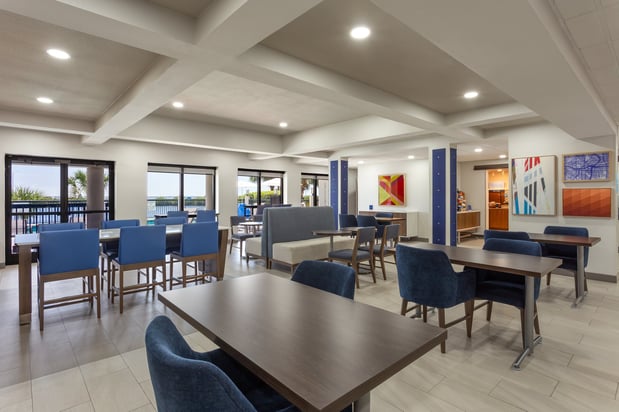 Images Holiday Inn Express & Suites Tampa Airport by IHG