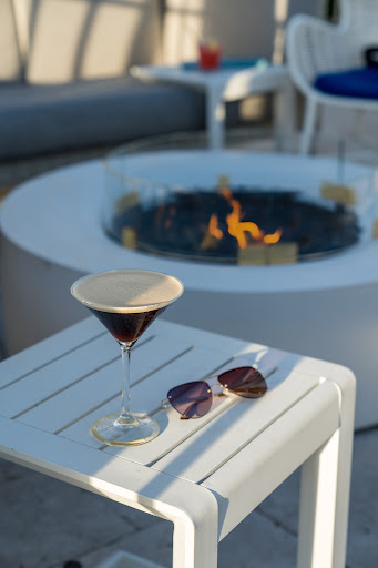 Yellowfin Bar & Kitchen Image