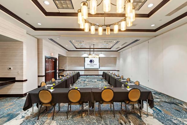 Images DoubleTree by Hilton Front Royal Blue Ridge Shadows