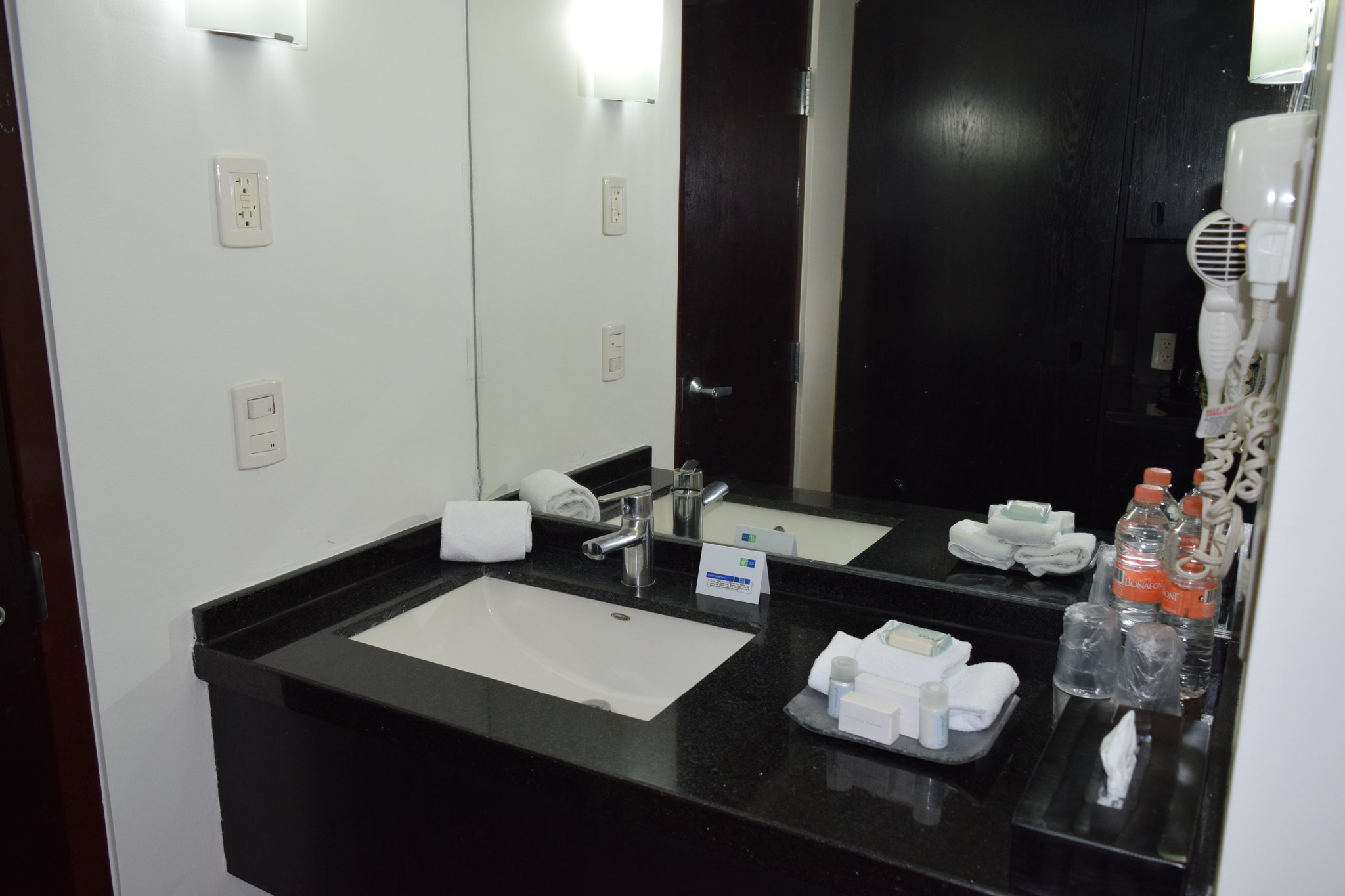Images Holiday Inn Express Toluca Galerias Metepec by IHG