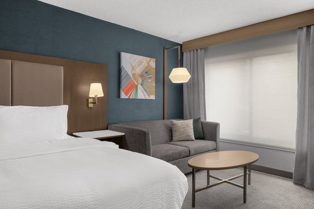 Images Holiday Inn Coralville - Iowa City by IHG