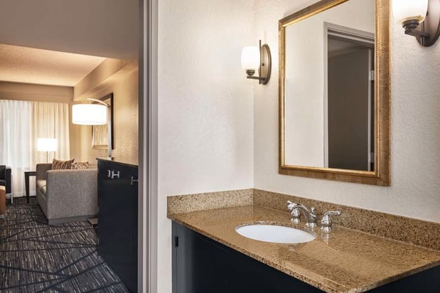 Images Embassy Suites by Hilton Miami International Airport