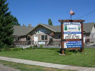 Images TOWN & COUNTRY REALTY BEAR LAKE