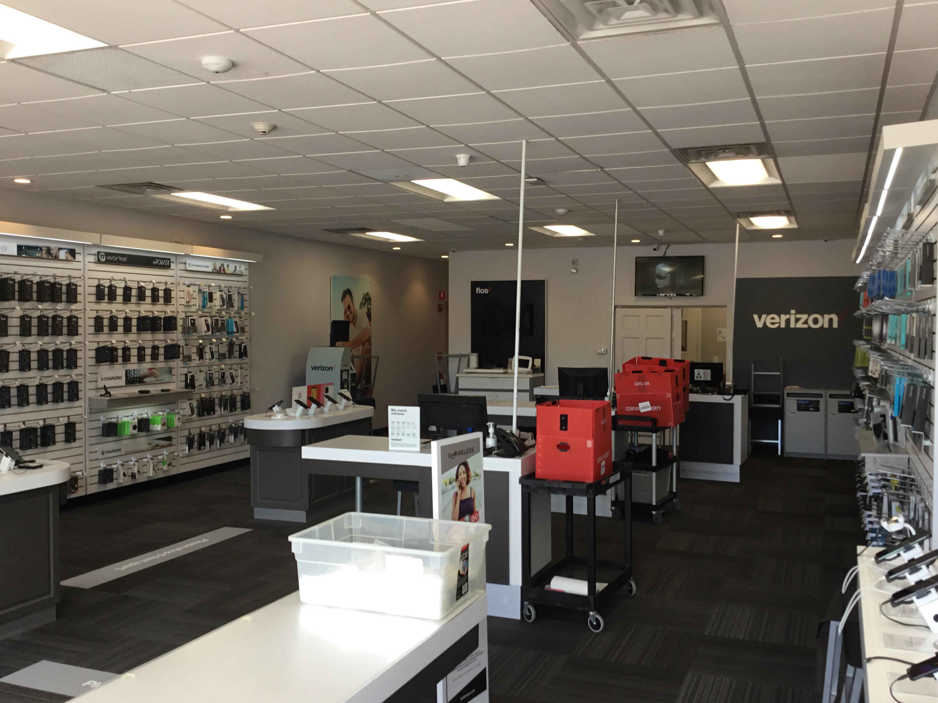 Verizon Authorized Retailer – GoWireless Photo