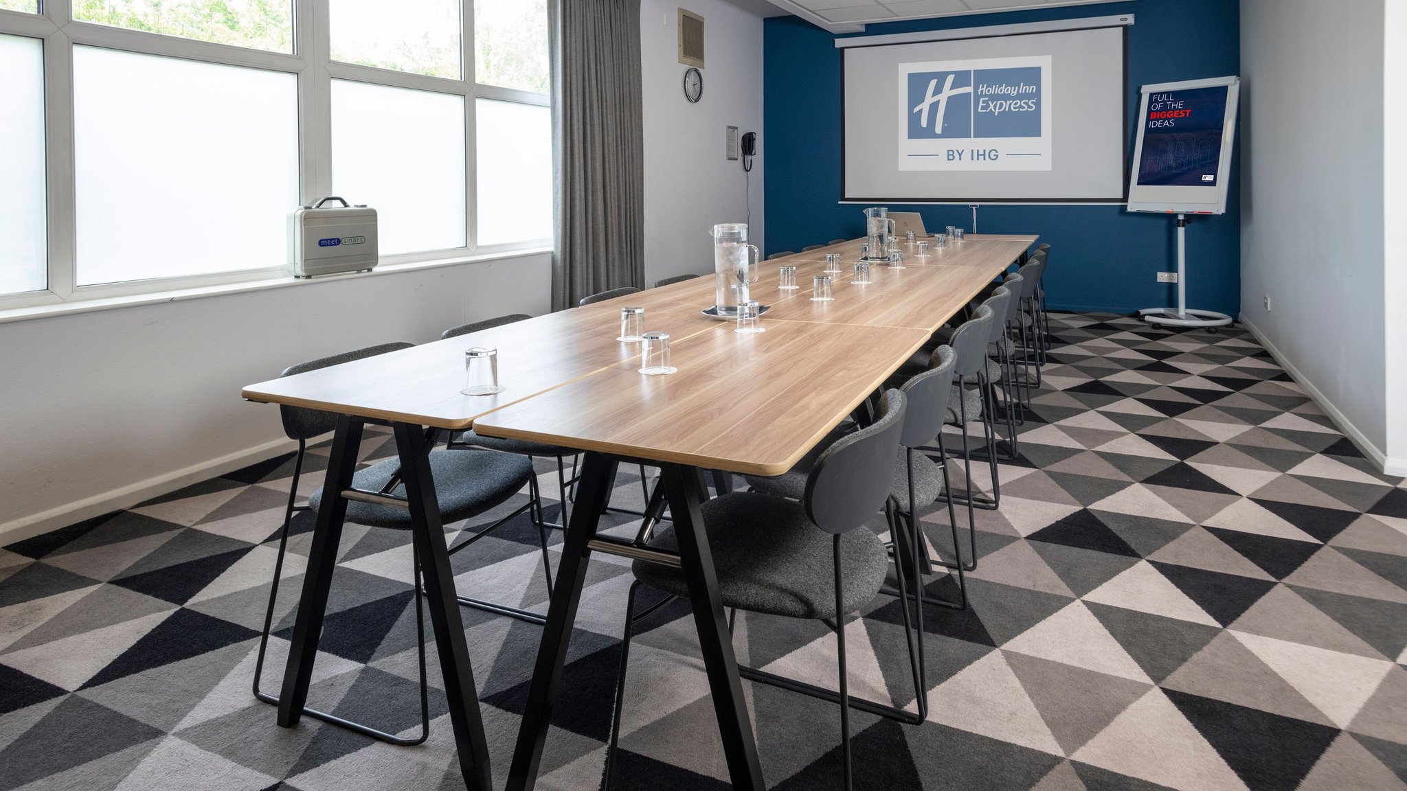 Images Holiday Inn Express Burton Upon Trent by IHG