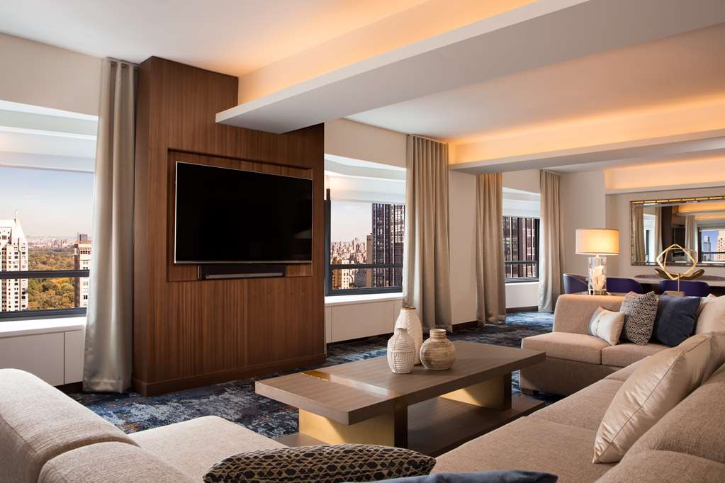 New York Hilton Midtown, 1335 Avenue Of The Americas, New York, NY ...