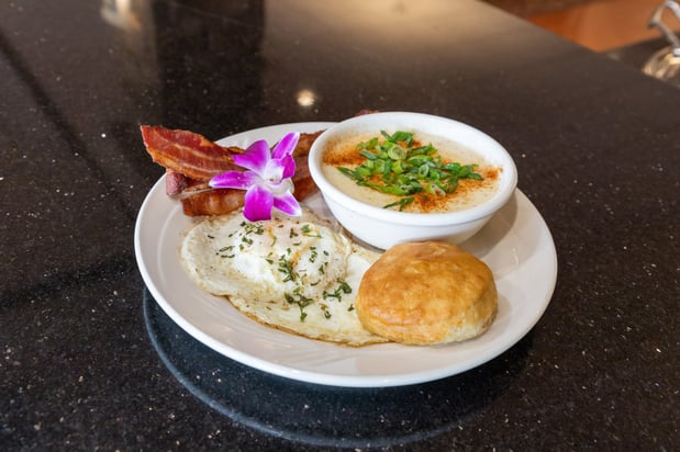 Images Crowne Plaza Executive Center Baton Rouge by IHG