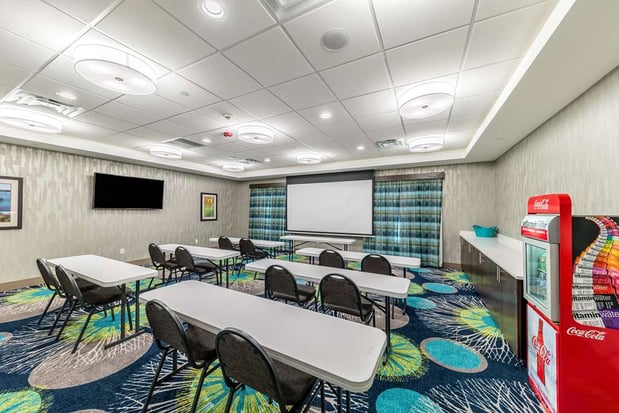 Images Hampton Inn & Suites Pryor