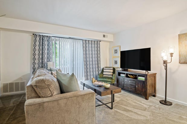Images Cedar Gardens and Towers Apartment Homes