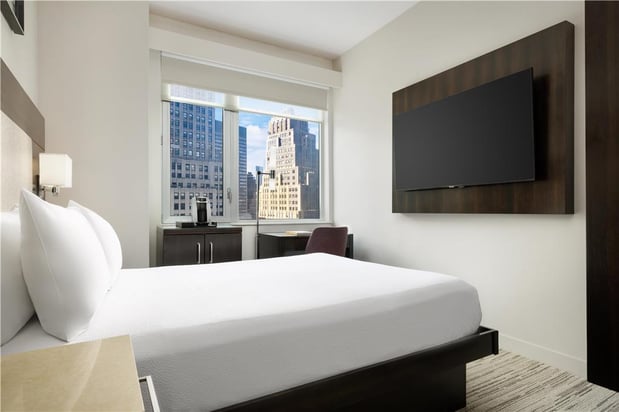 Images Hilton Garden Inn New York/Times Square Central