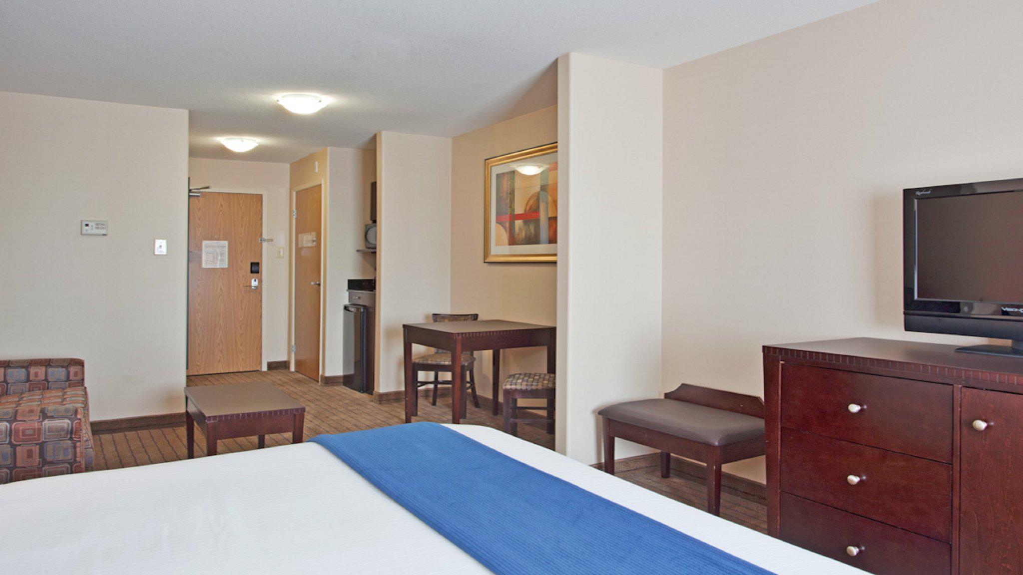 Holiday Inn Express & Suites Swift Current, an IHG Hotel Swift Current (306)773-8288