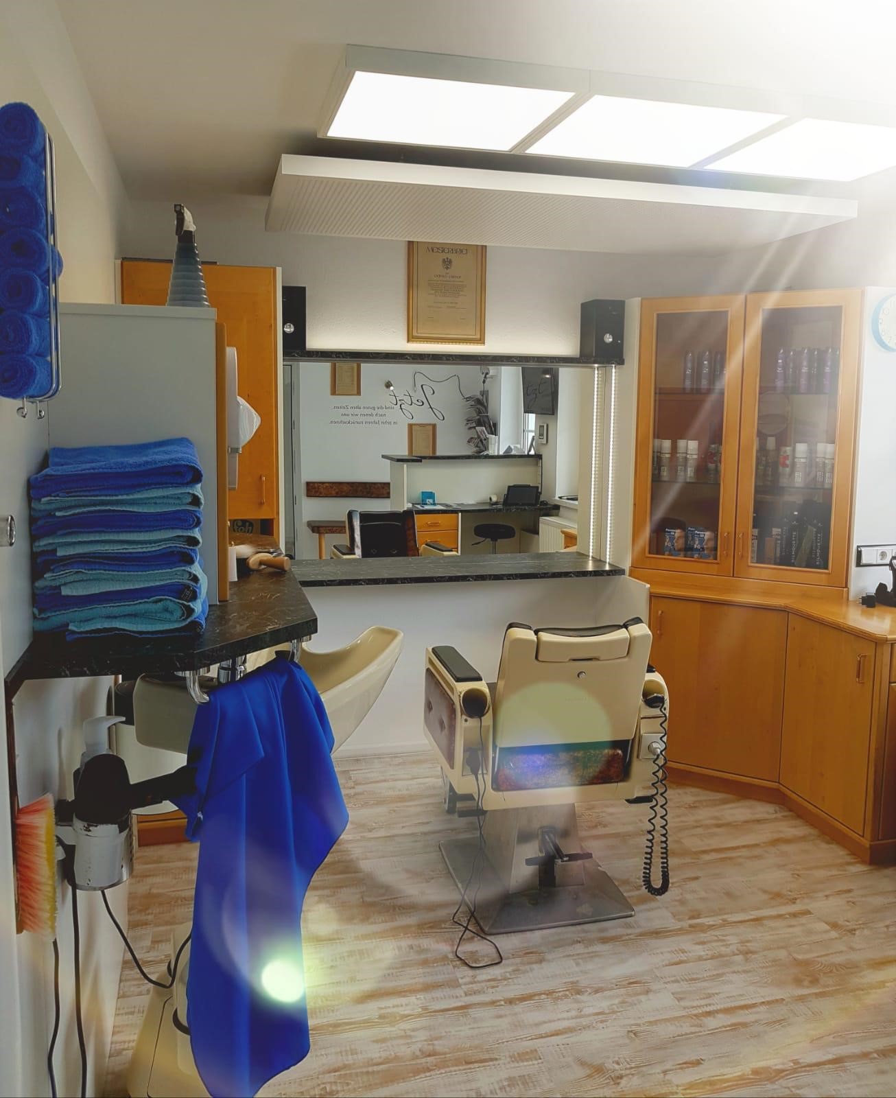 Sir Exclusiv - Spezialherrenfrisiersalon Gerald Laimer, Hammerstraße 35 in Oberalm