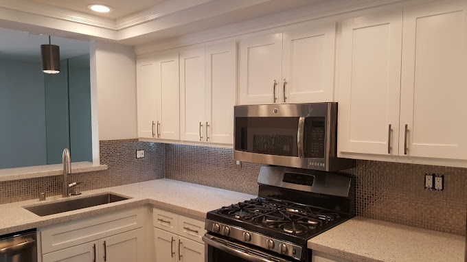 Newport Custom Builders Logo