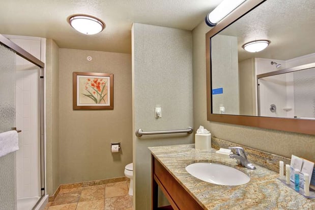 Images Hampton Inn & Suites New Hartford