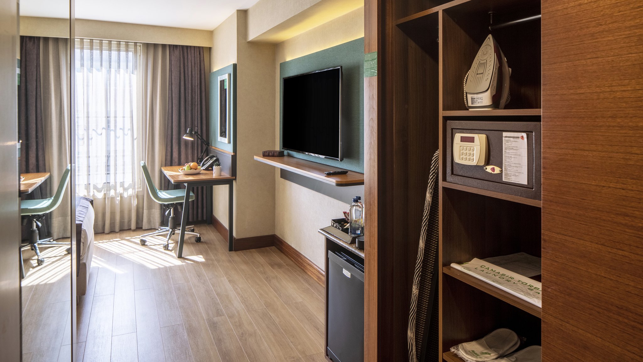 Images Holiday Inn Istanbul - Sisli by IHG