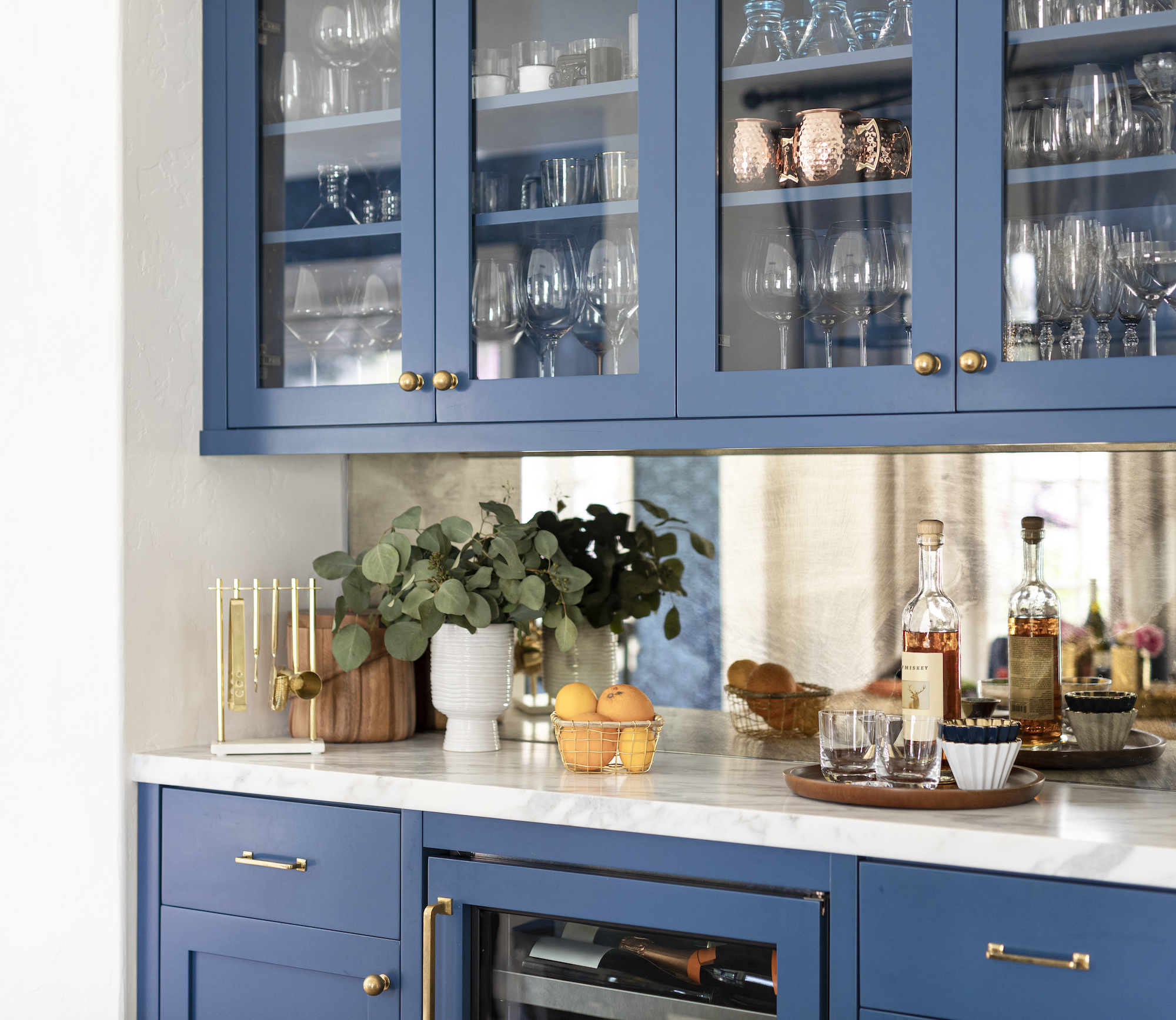 Cabinets after a professional cabinet door replacement