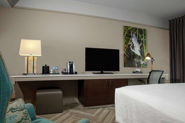 Images Hilton Garden Inn Mobile Downtown