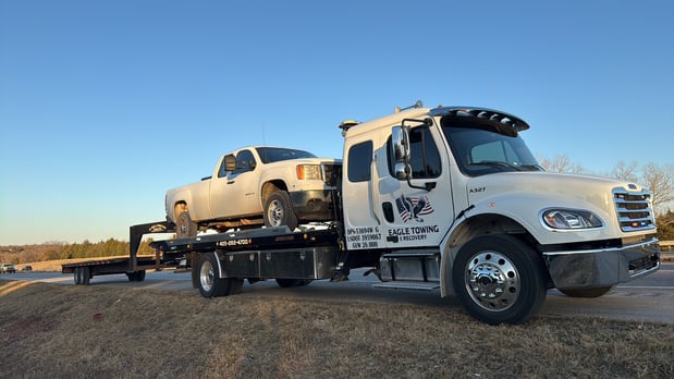 Images Eagle Towing & Recovery