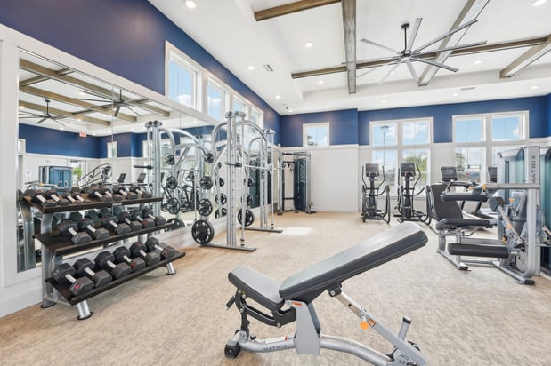 Images Story Lake Gibson | Luxury Apartment Homes
