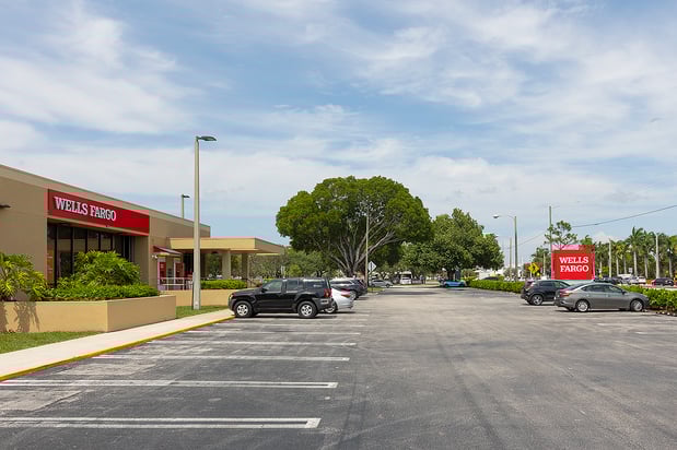 Images Wells Fargo Bank