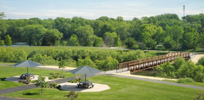 Stunning riverside views. Delicious chef-prepared meals. A wealth of refined amenities. At Guardian Angels Riverview Landing, you will always find your favorite scenic getaway right at home.