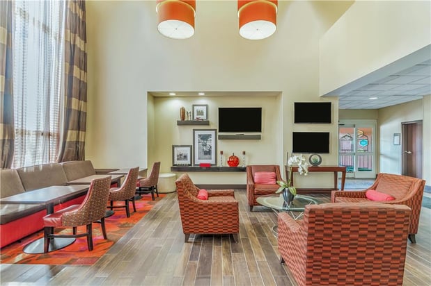 Images Hampton Inn & Suites Detroit/Airport-Romulus