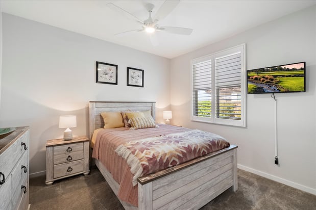 Images Realty ONE Group: Melissa Gasper